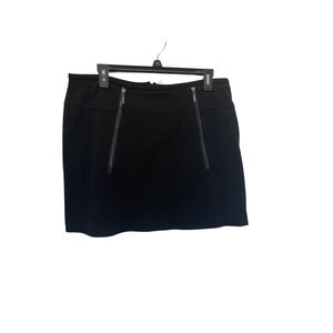 WILLI SMITH Black Front Accent Zippered Women’s Mini Skirt.SZ. (10) NWOT.